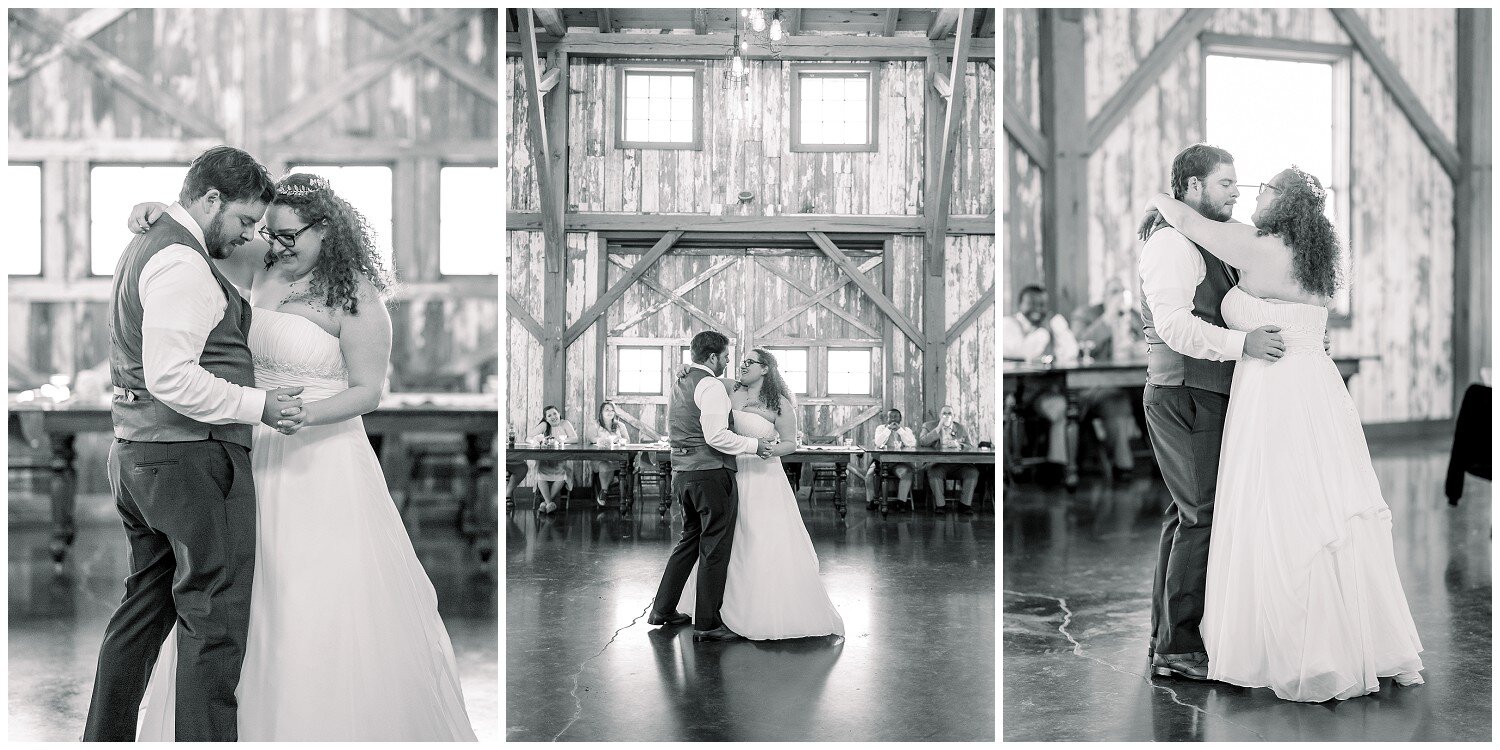 Weston-Timber-Barn-Wedding-Kansas-City-S+C-06-2021-Elizabeth-Ladean-Photography-photo-_4522.jpg
