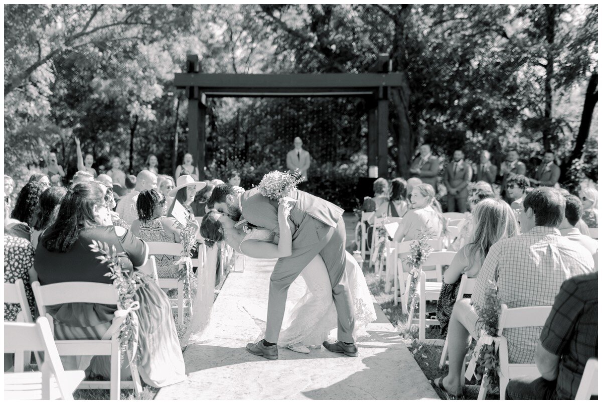 Wedding-Photography-at-The-Bowery-Kansas-J+C-Wedding-Photographer-Elizabeth-Ladean-Photography-photo-_0277.jpg