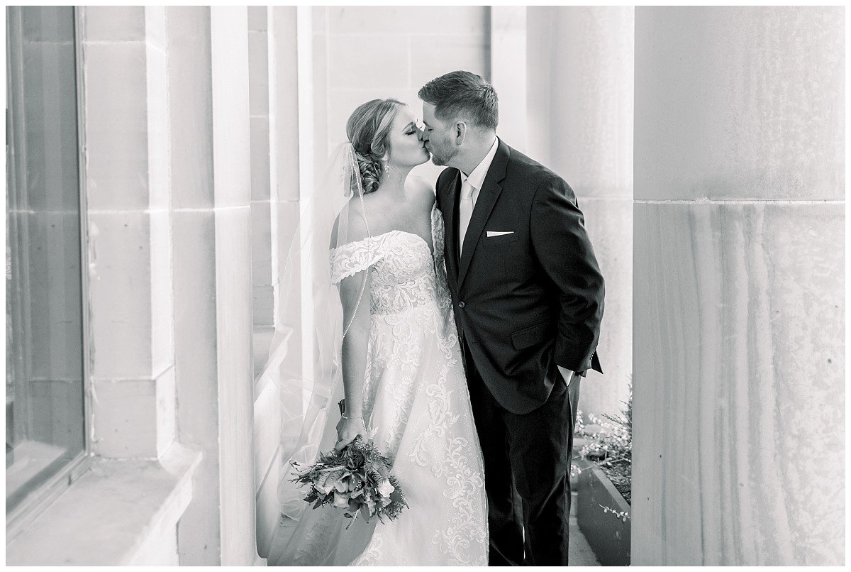 The-Historic-Post-Office-Wedding-Photography-Brynn-and-Jordan-H-12-2021-Elizabeth-Ladean-Photography-photo-_2154.jpg