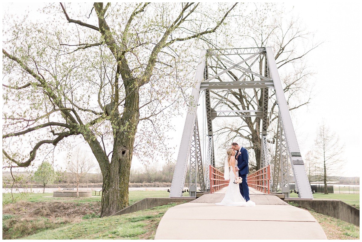 Missouri-Kansas-Iowa-Arkansas-North-Carolina-South-Carolina-engagement-and-wedding-photographer-Elizabeth-Ladean-Photography-photo-_2836.jpg