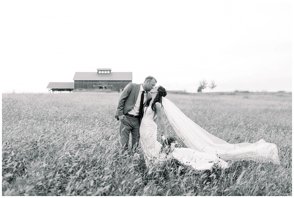 Missouri-Kansas-Iowa-Arkansas-North-Carolina-South-Carolina-engagement-and-wedding-photographer-Elizabeth-Ladean-Photography-photo-_3039.jpg