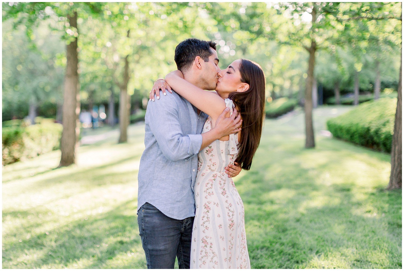 Summer-Engagement-Photos-at-The-Nelson-Atkins-K+S-0522-Elizabeth-Ladean-Photography-photo-_6487.jpg