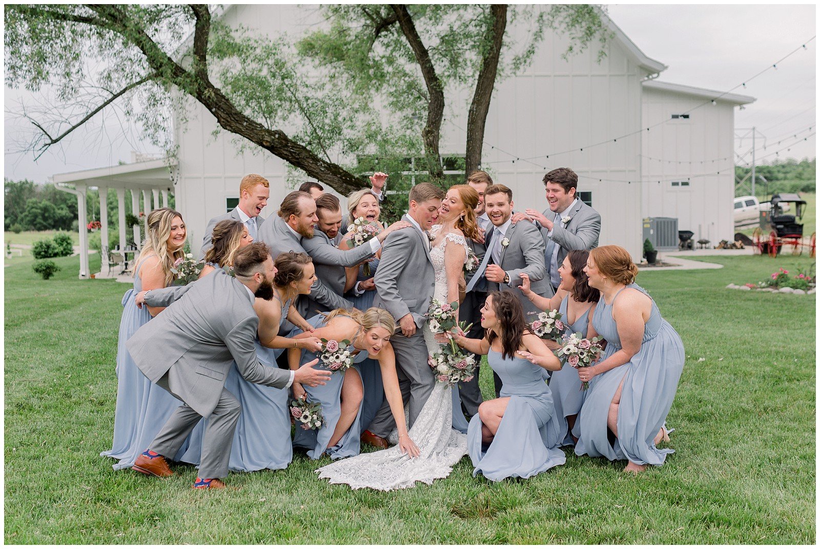 Midwest-Wedding-Engagement-Photographer-2023-Elizabeth-Ladean-Photography-photo-_6599.jpg