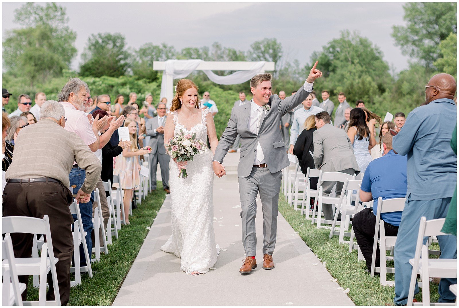 Midwest-Wedding-Engagement-Photographer-2023-Elizabeth-Ladean-Photography-photo-_6621.jpg