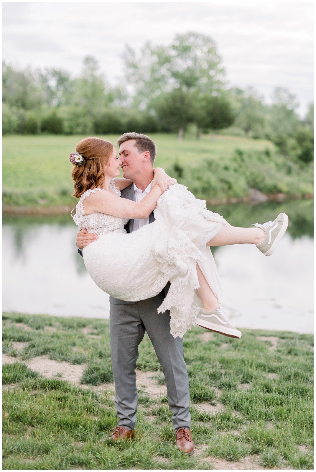 Midwest-Wedding-Engagement-Photographer-2023-Elizabeth-Ladean-Photography-photo-_6650.jpg