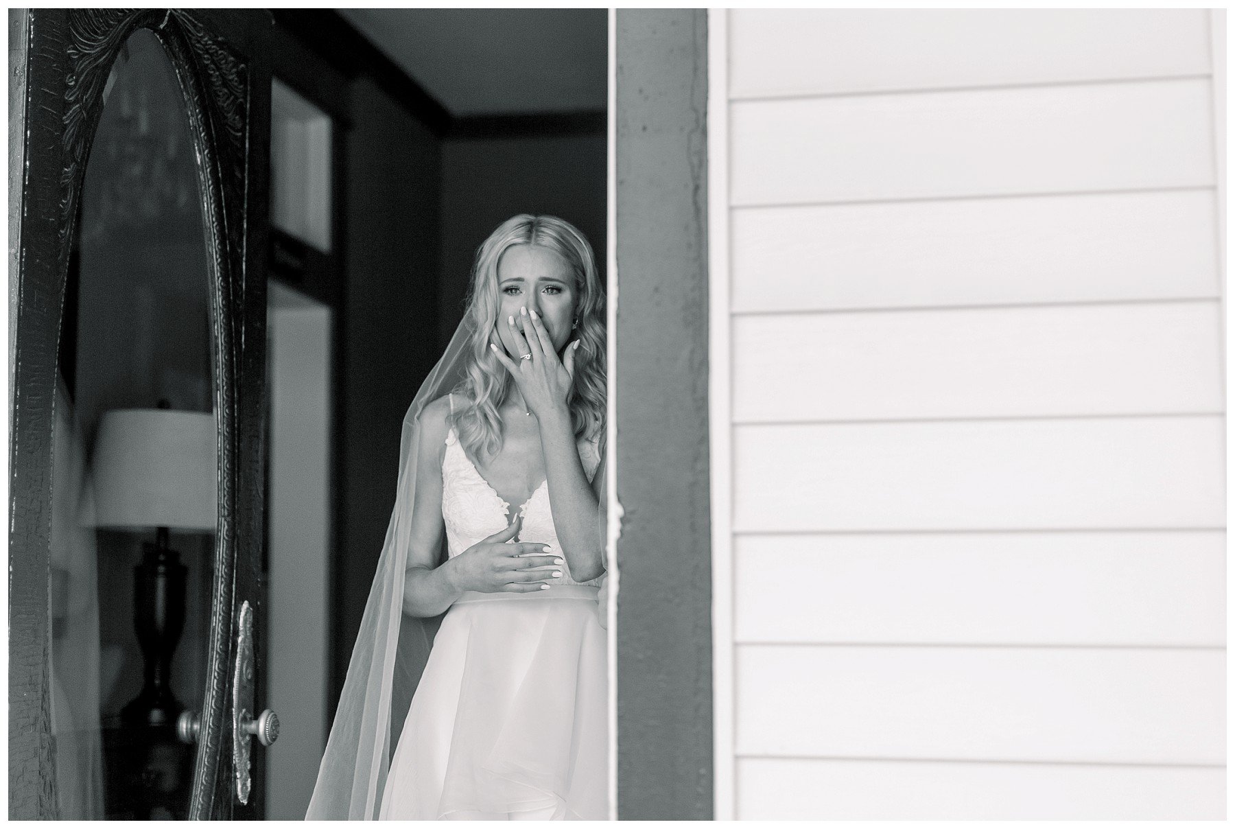 Kansas-City-Midwest-Wedding-Elopement-Photographer-2023-Elizabeth-Ladean-Photography-photo-_6801.jpg