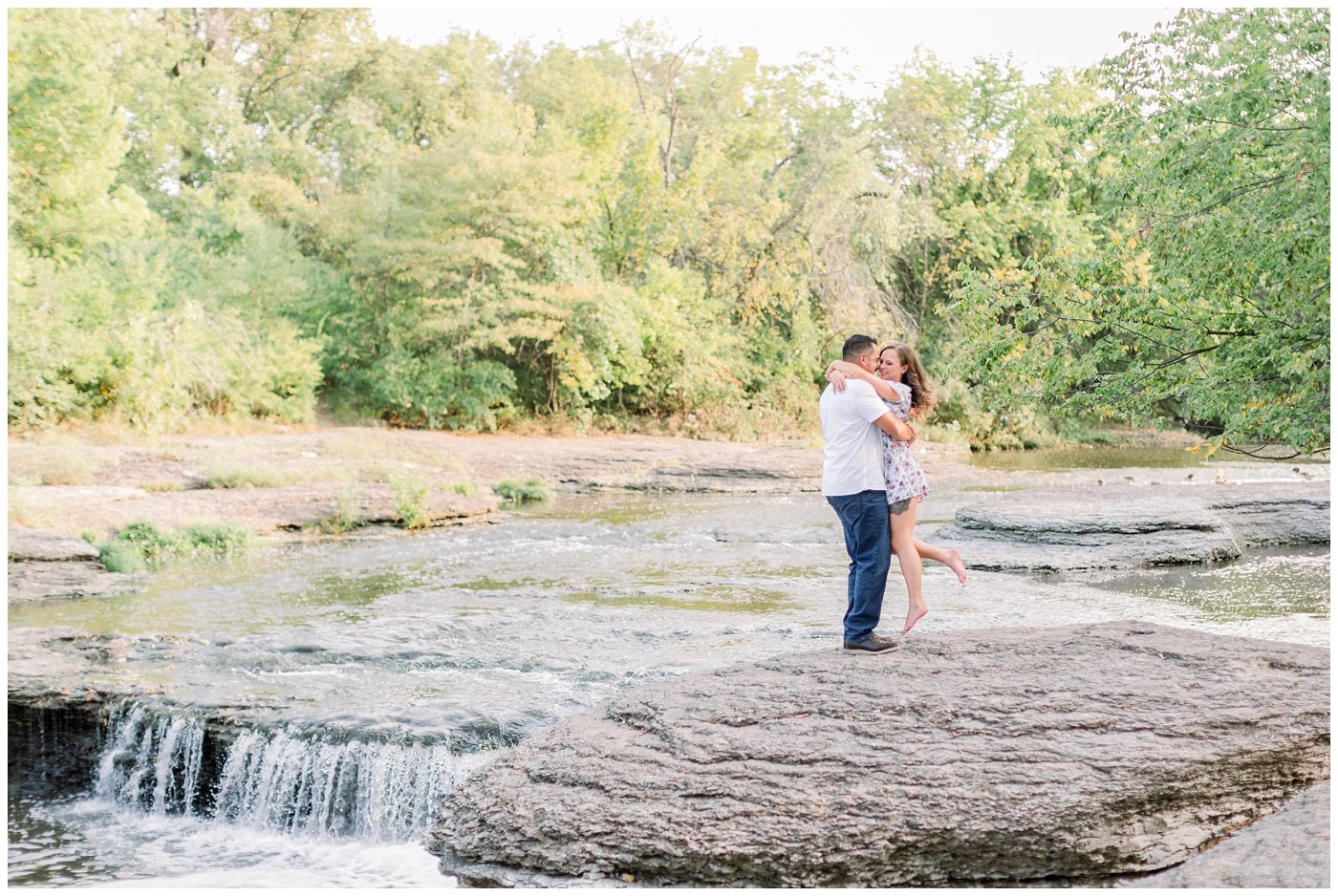 Kansas-City-engagement-photos-A+A-09-2022-Elizabeth-Ladean-Photography-photo-_0599.jpg