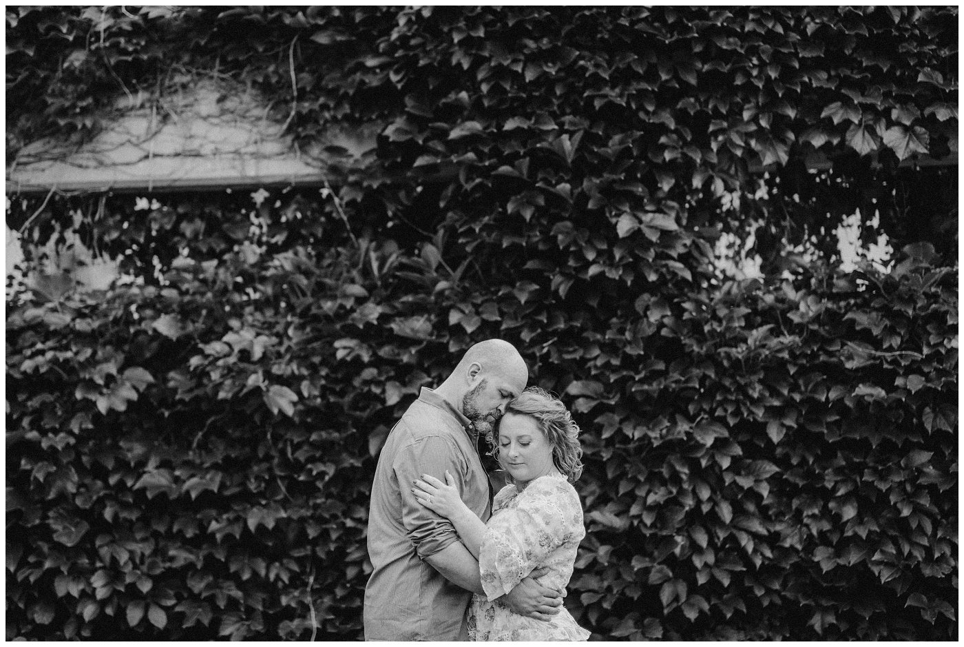 Downtown-KC-Union-Station-Engagement-Pics-A+J-Elizabeth-Ladean-Photography-photo-_5977.jpg