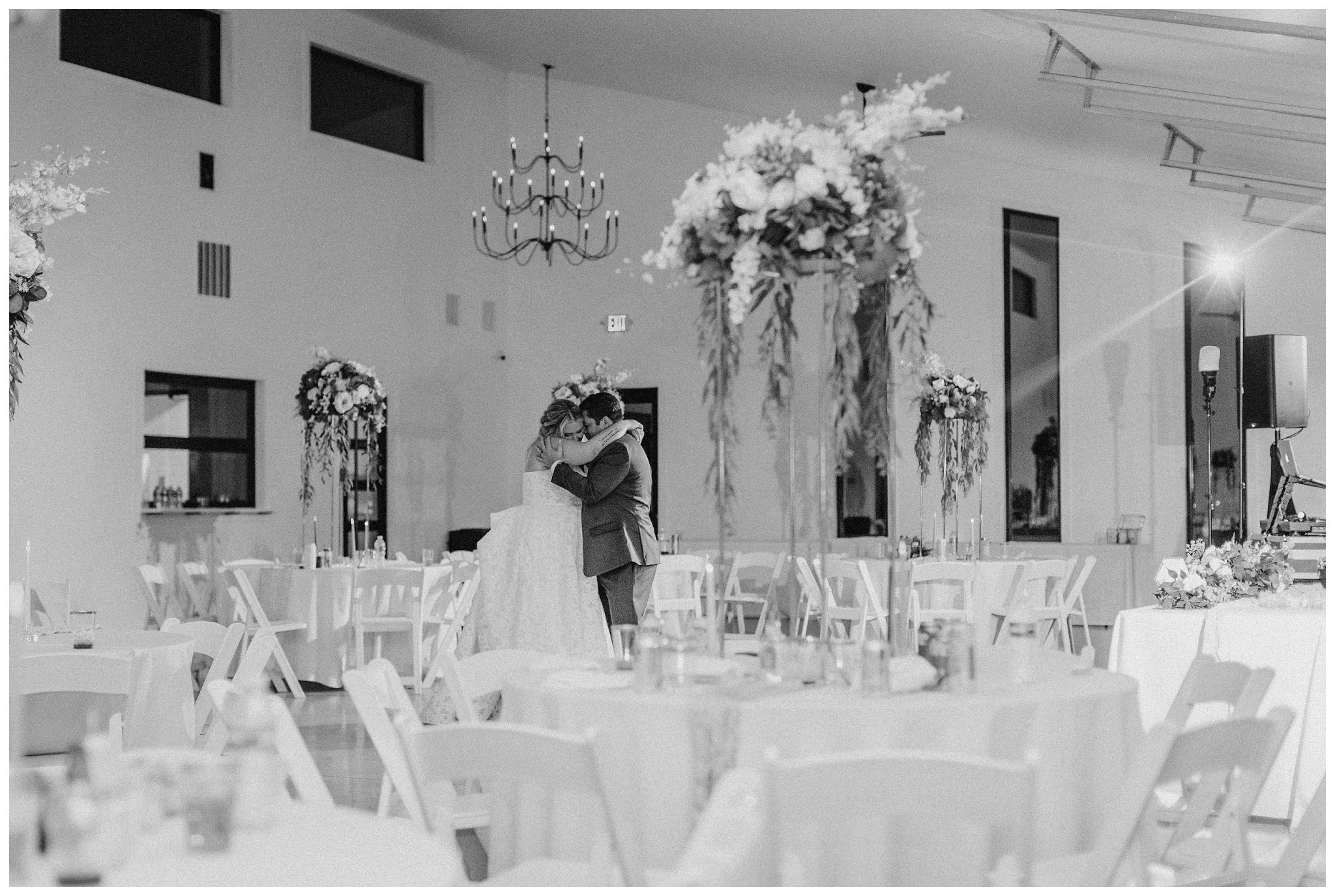 Intimate-Wedding-Photography-The-Brim-KC-M+B-Elizabeth-Ladean-Photography-photo-_6155.jpg