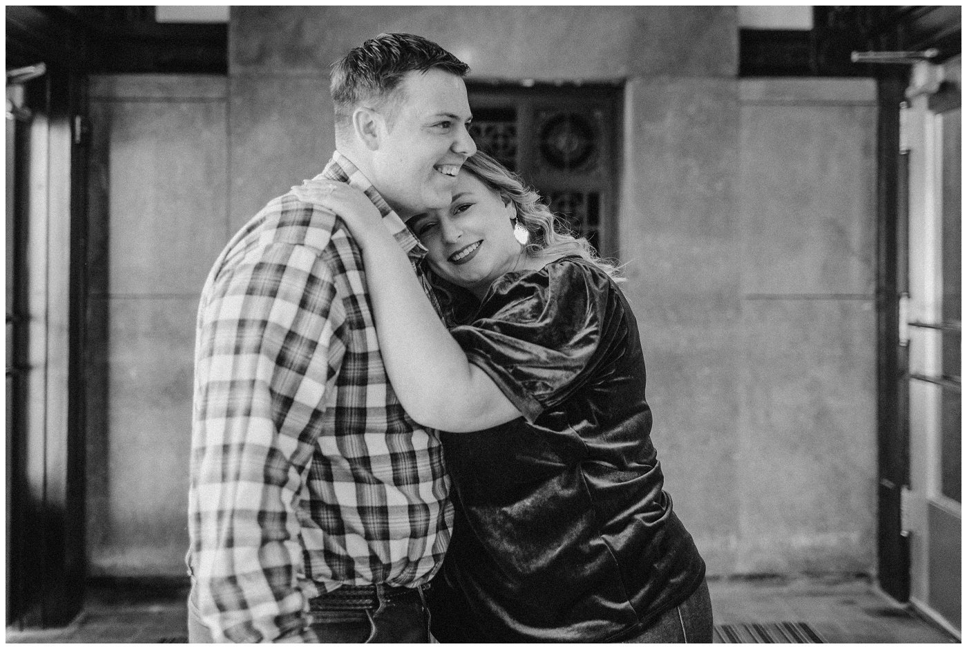 Downtown-KC-Union-Station-Engagement-Pics-D+J-Elizabeth-Ladean-Photography-photo-_6982.jpg