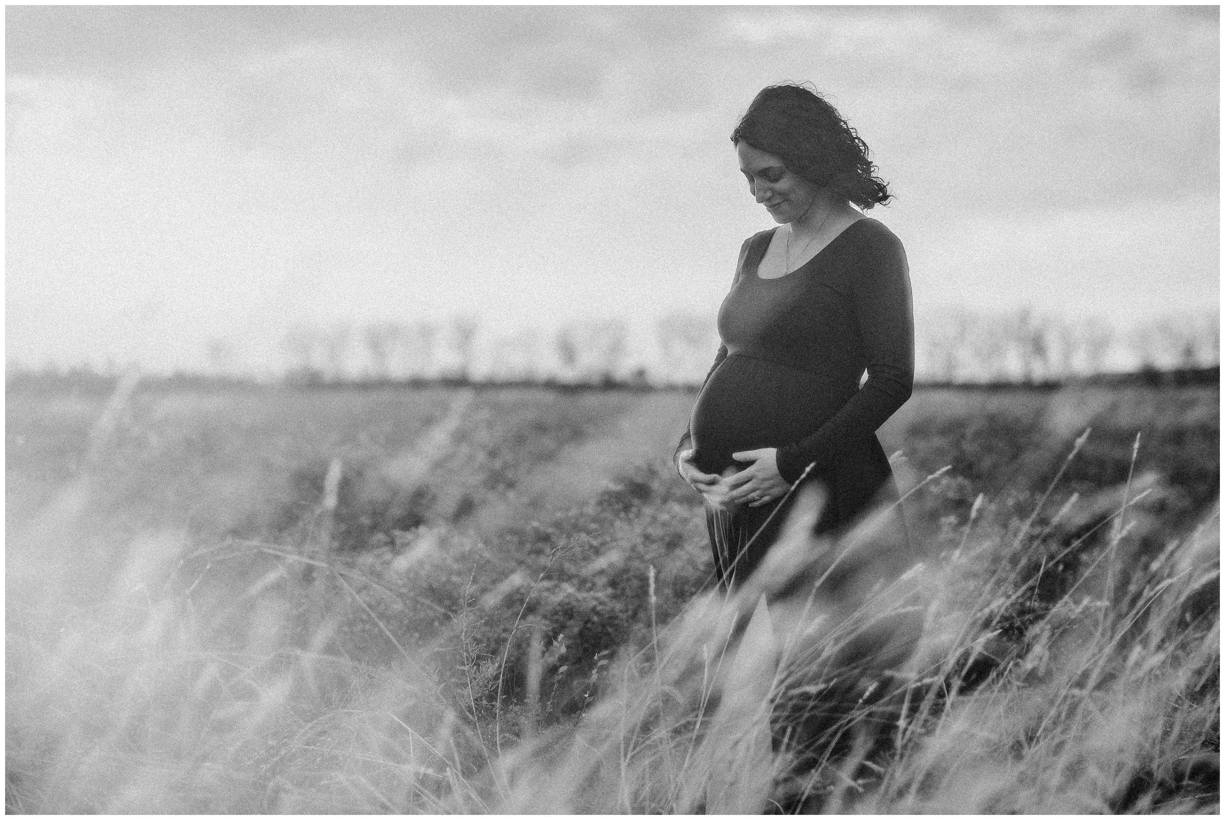 pregnancy-portrait-field.jpg