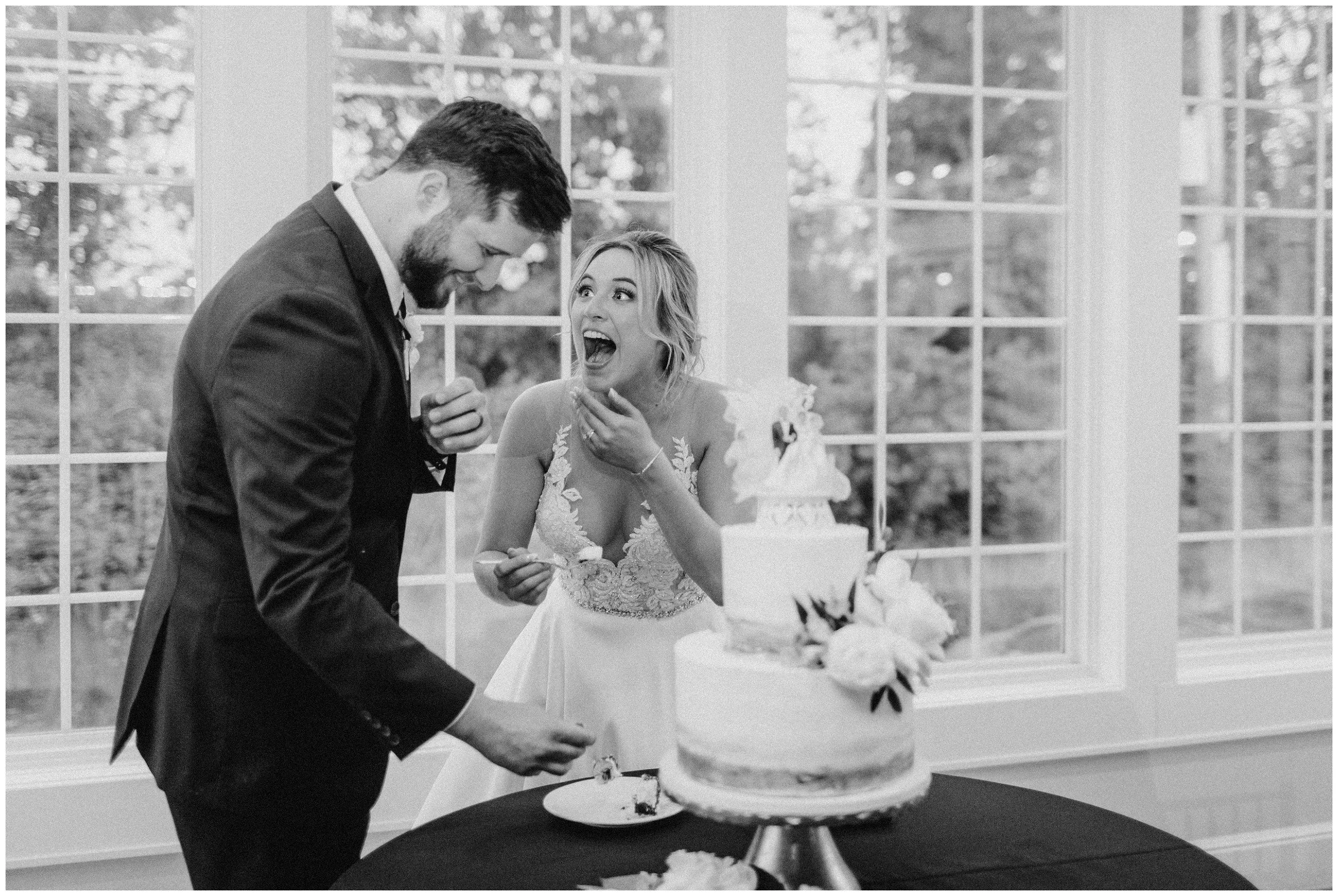cake-cutting-hawthorne-house-wedding.JPG
