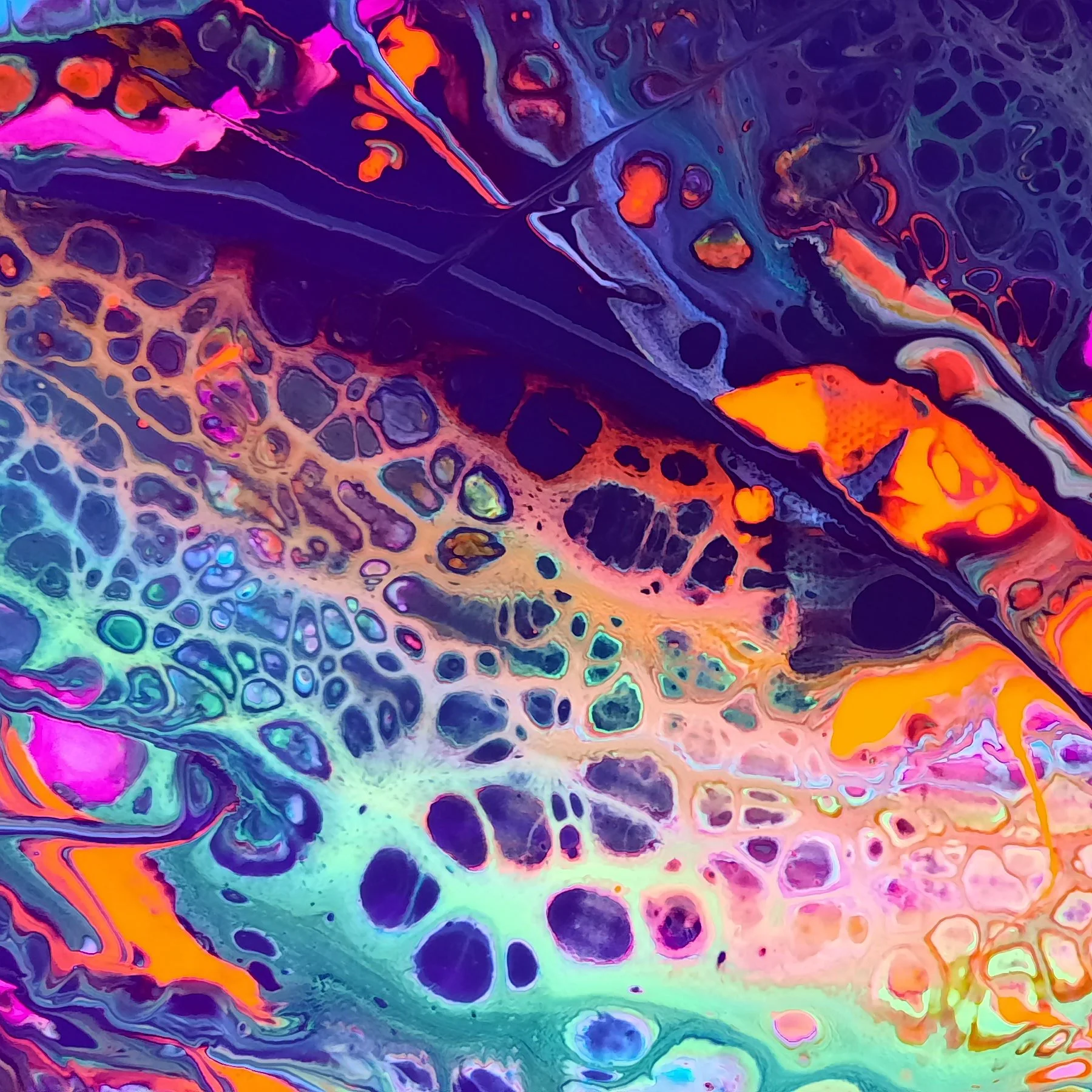 GO WITH THE FLOW - PAINT POURING TECHNIQUES