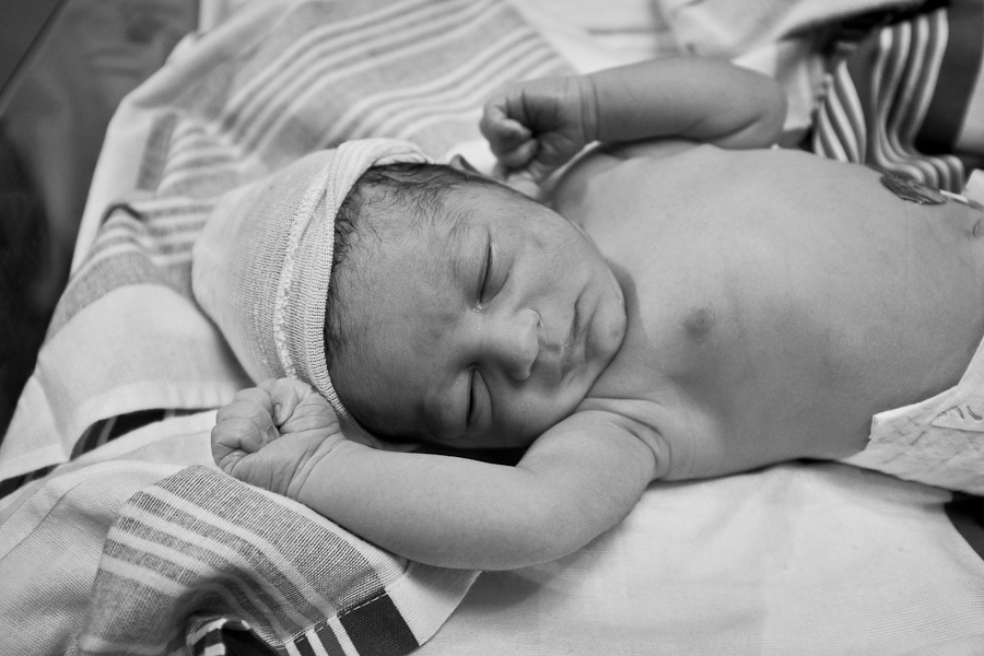 oliver is born-17.jpg