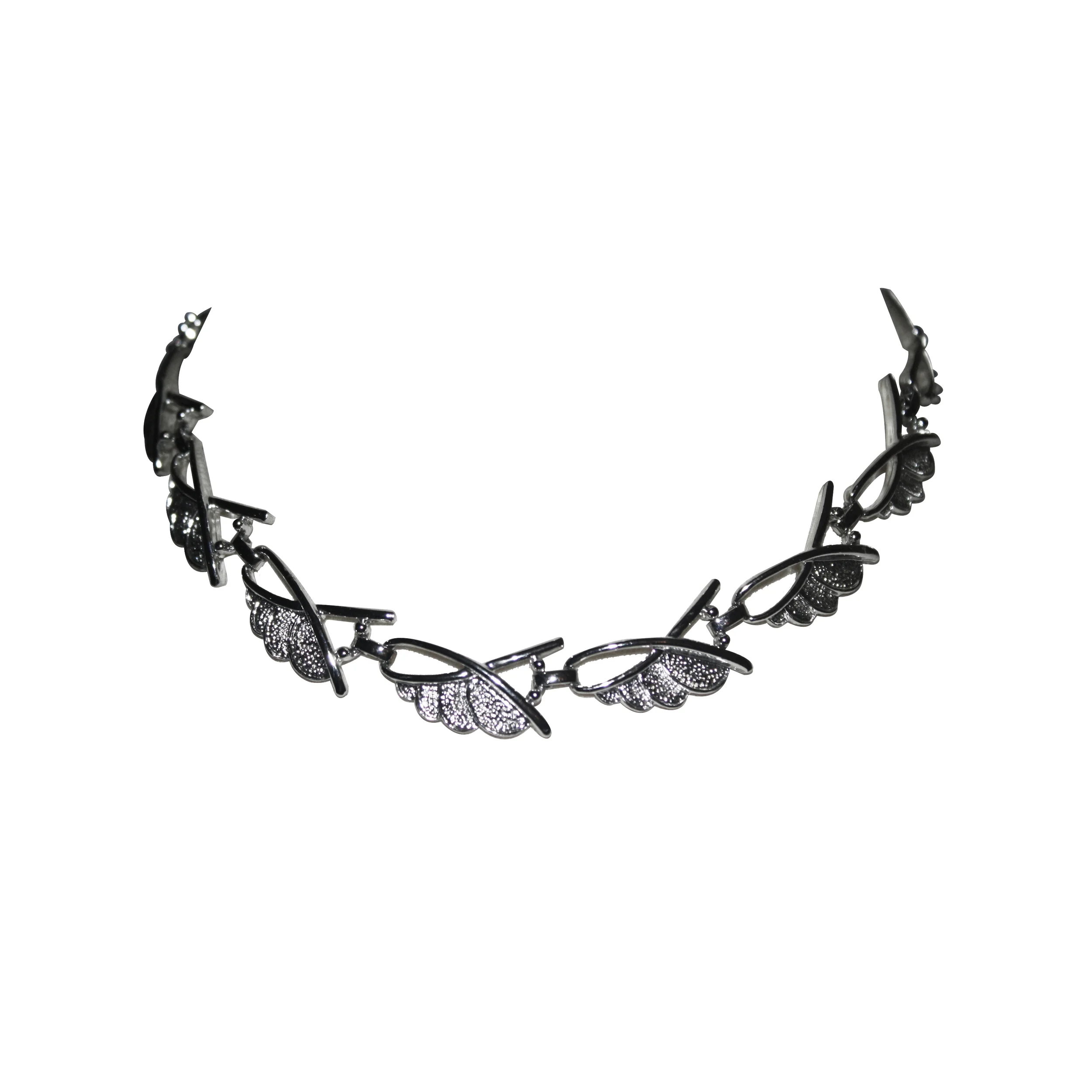 Vintage Overlapping Leaflet Silver Tone Necklace