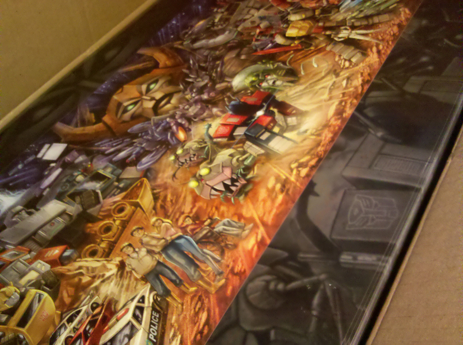 And premiering at the Con, a limited print run - leftovers will be available online after the show.