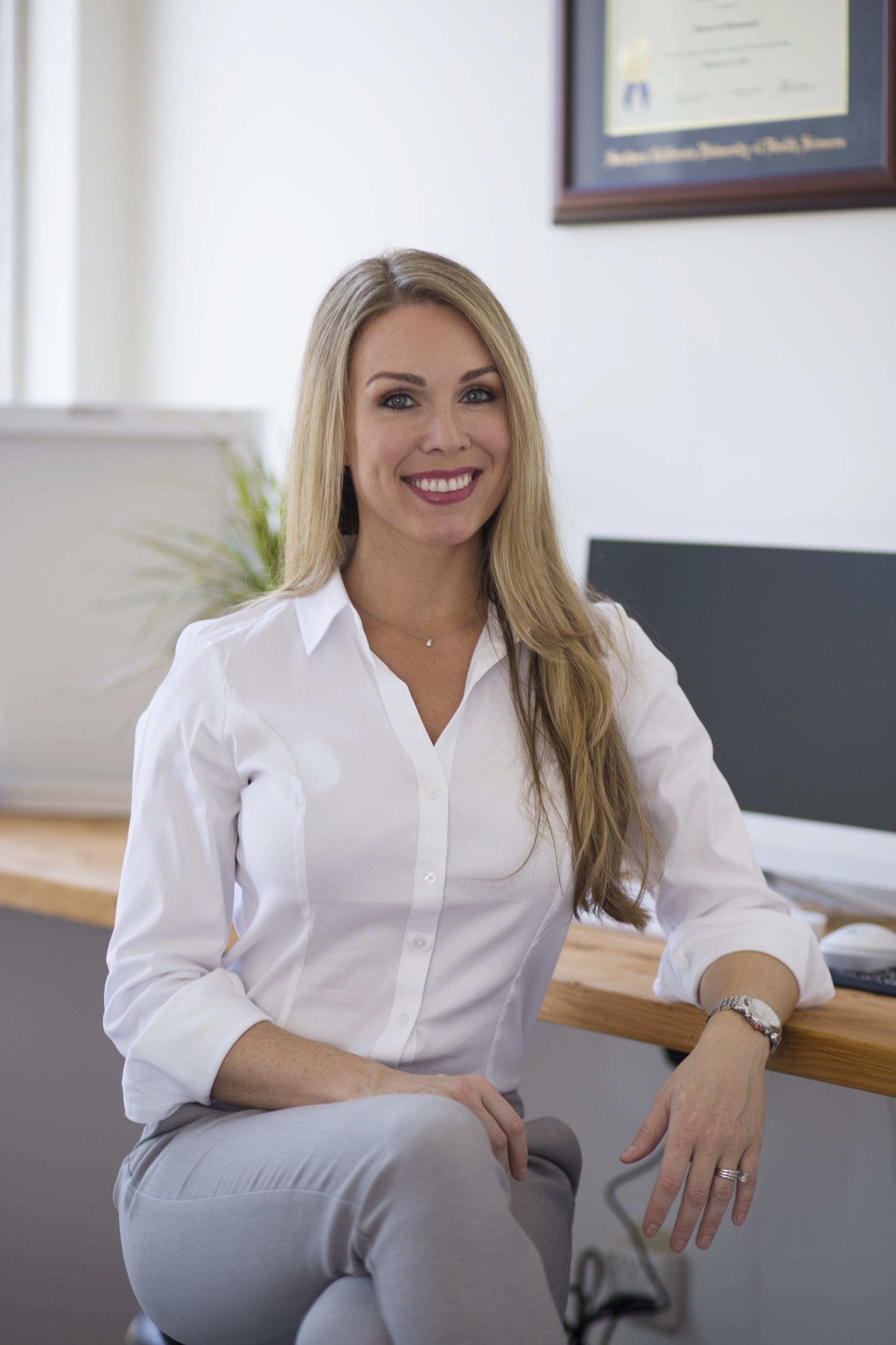 Dr. Tara Pierce, DC, LAc