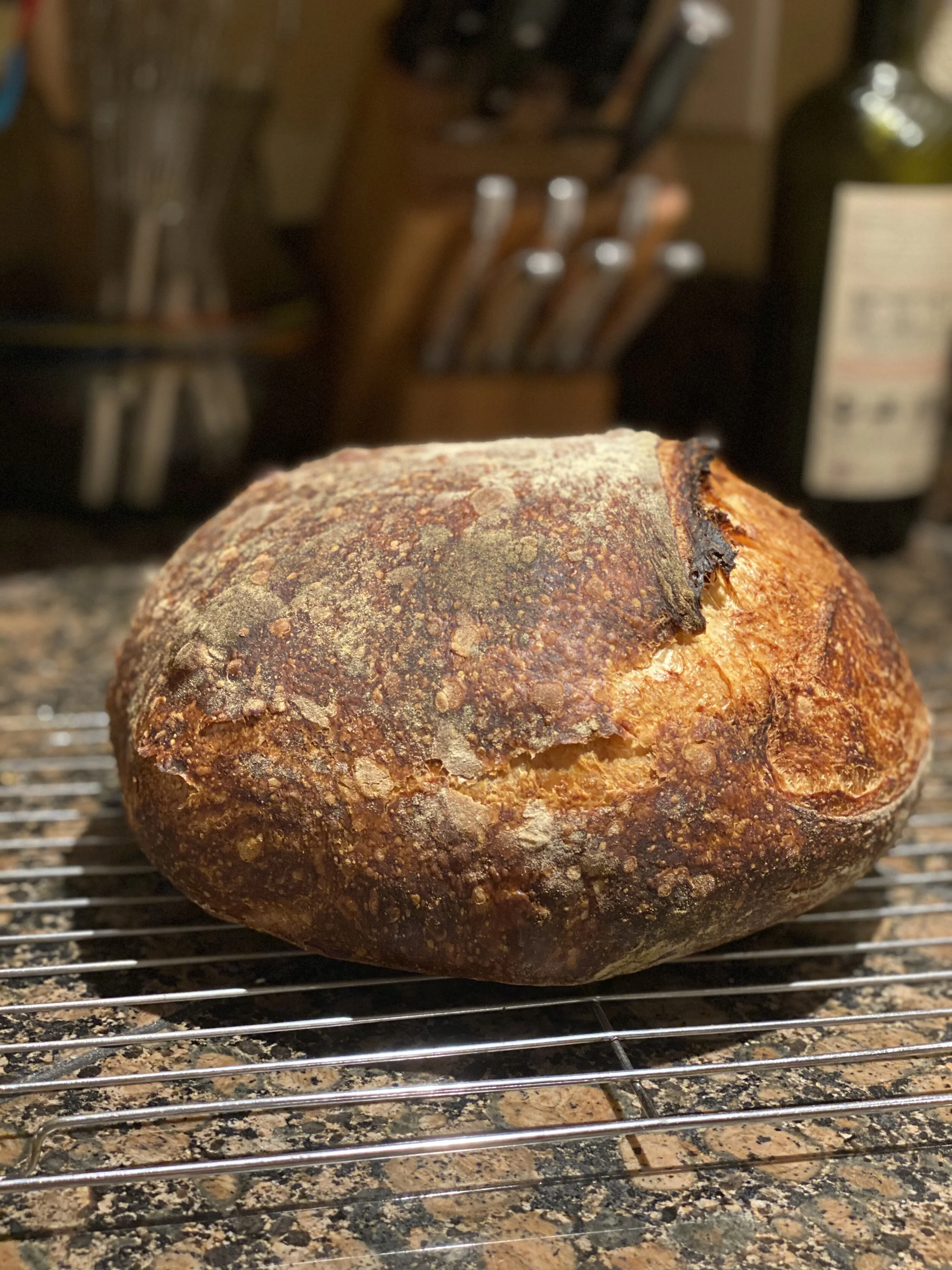      

 
   A Pro Chef’s Home Kitchen    What you probably know about me is that I’m a leatherworker. What you might not know about me is that I’ve been working as a chef for 25 years. Over the years, I've been asked many times for kitchen tool recom