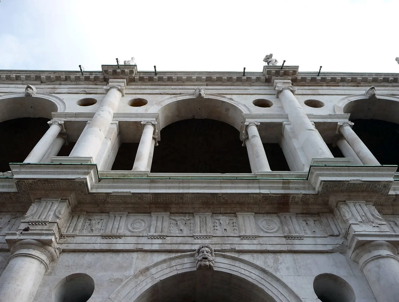 1349px-Vicenza_Basilica_Palladiana_14-09-08_f01.jpg