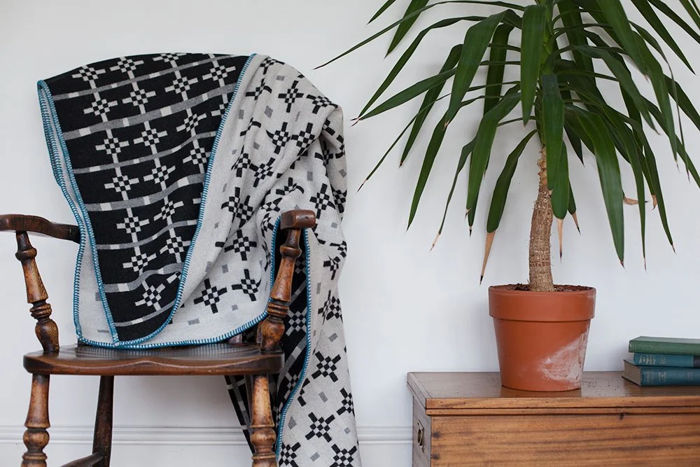 alidover_hygge_black_grey_blanket_chair_web.jpg