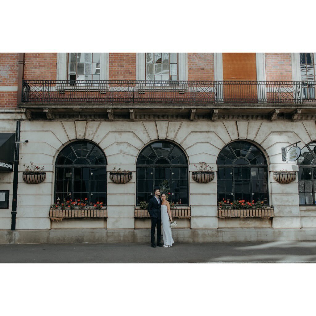 Isabel and Stanley was planning a visit home from Sydney when the stars aligned and all their immediate family were all going to be in the same place for the first time in years. They decided they would take the opportunity to elope in front of their