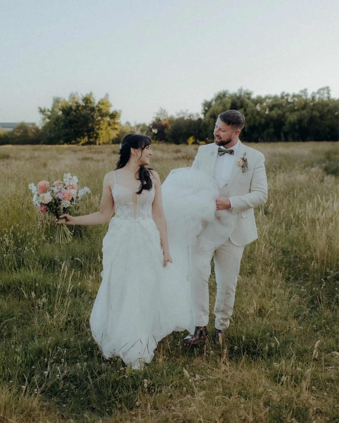 From Australia, Venezuela, and all corners of the globe, friends and family travelled to Featherston, New Zealand to celebrate Valentina and Taylor&rsquo;s wedding. 

Their day blended timeless tradition with Valentina&rsquo;s Venezuelan heritage, in