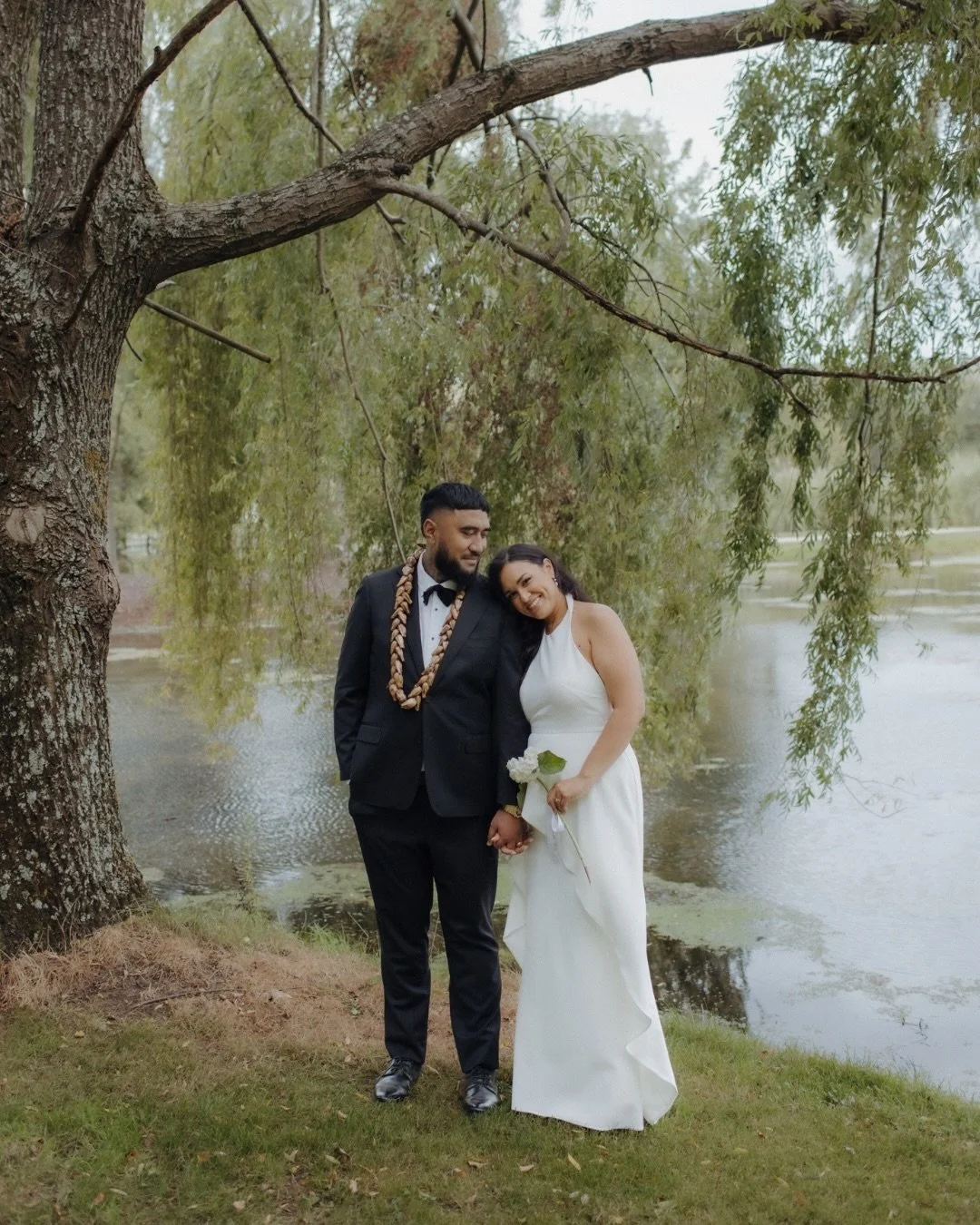 Sarah and Matt&rsquo;s 200-guest celebration brought next level energy and was easily my biggest wedding of the season. From the moment the day began, it was all incredible music (lots of 90s RnB 🤌🏼), unreal dance floor moments (truly some I&rsquo;