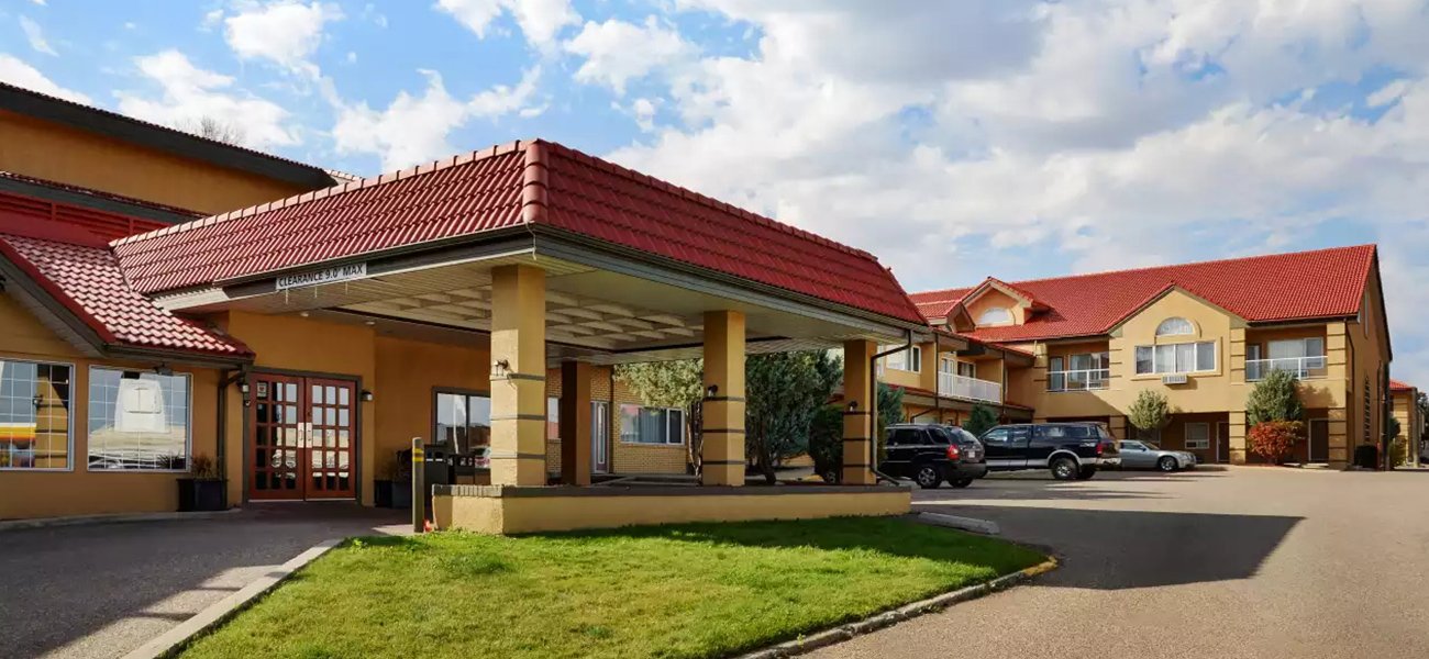 Police Respond to Armed Incident at Flamingo Motel in Medicine Hat