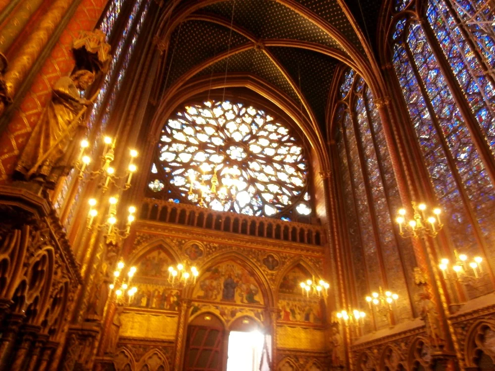 Sainte-Chapelle upper chapel back view during evening concert