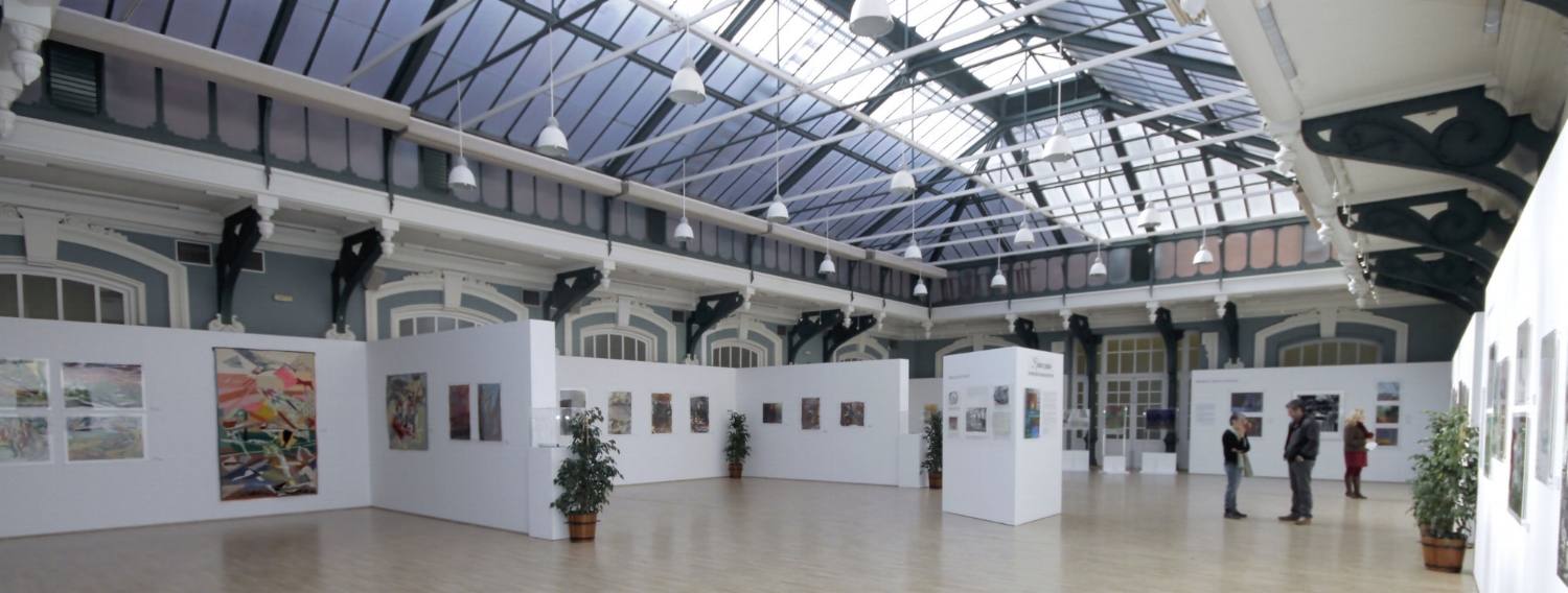 Installation photo of the 2015 exhibition YR Through Printmaking . (Photo by Jesús Pozo)