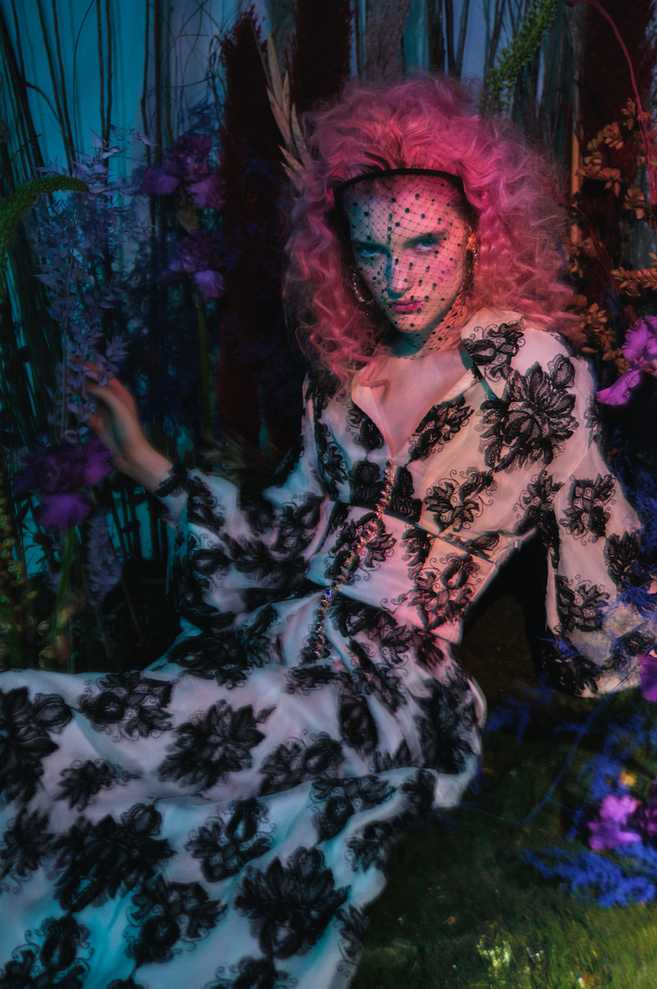 IRIS COVET BOOK
