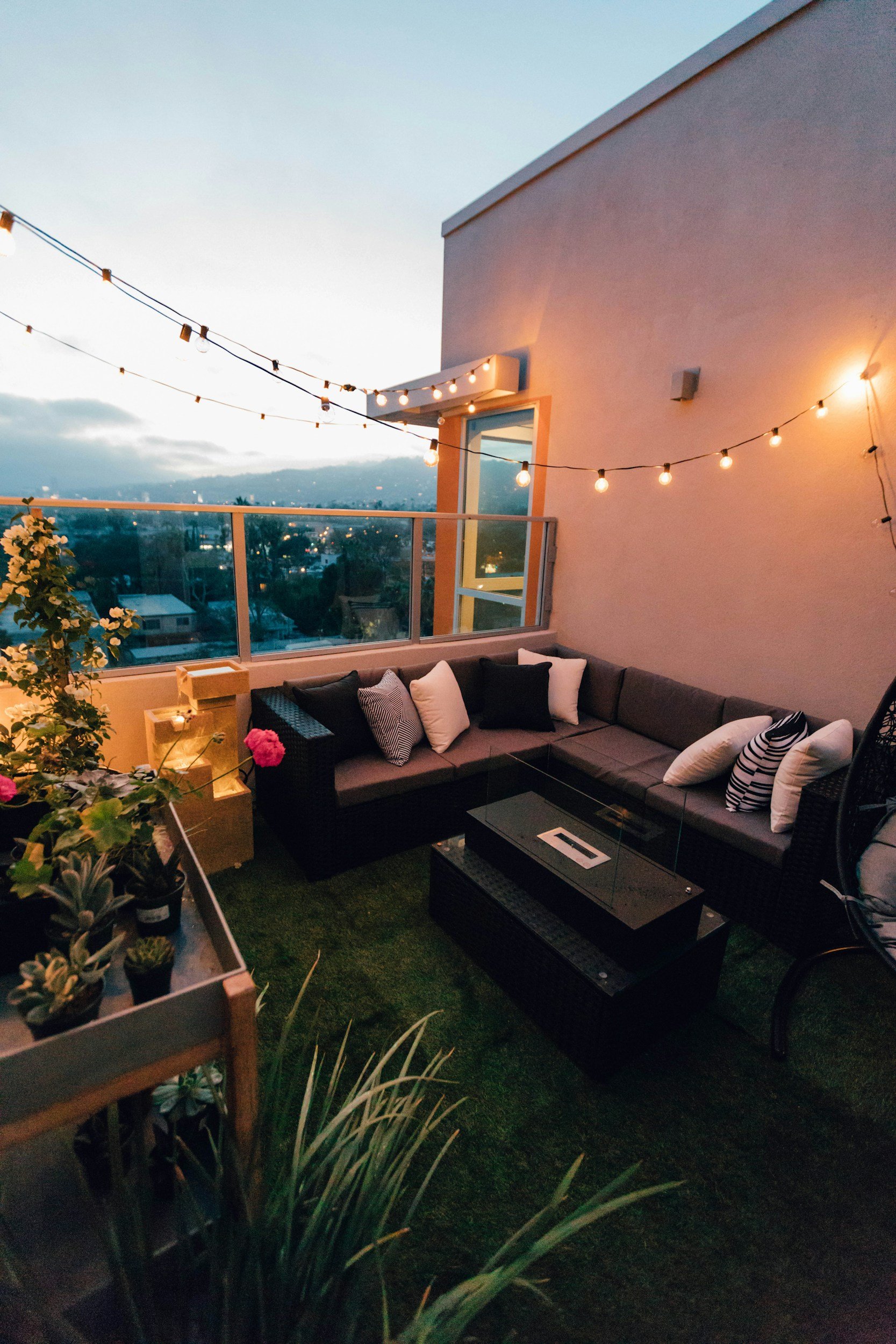 scene on a balcony.