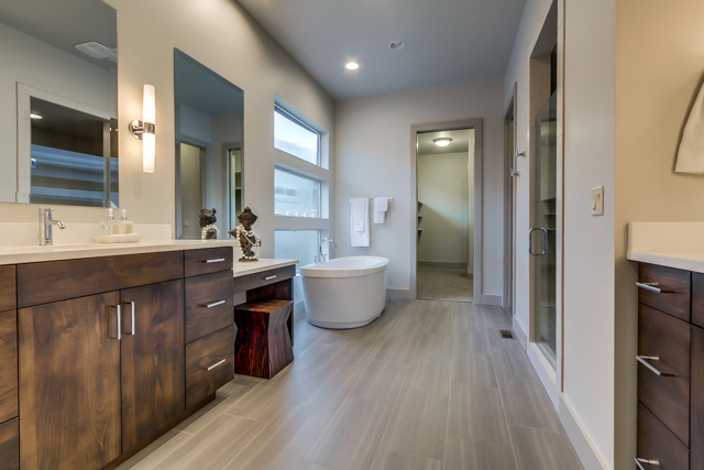 Master Bathroom-1.jpg