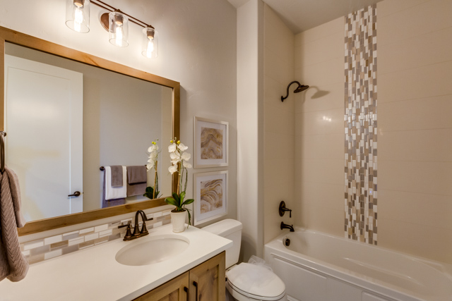 Bathroom II-1.jpg
