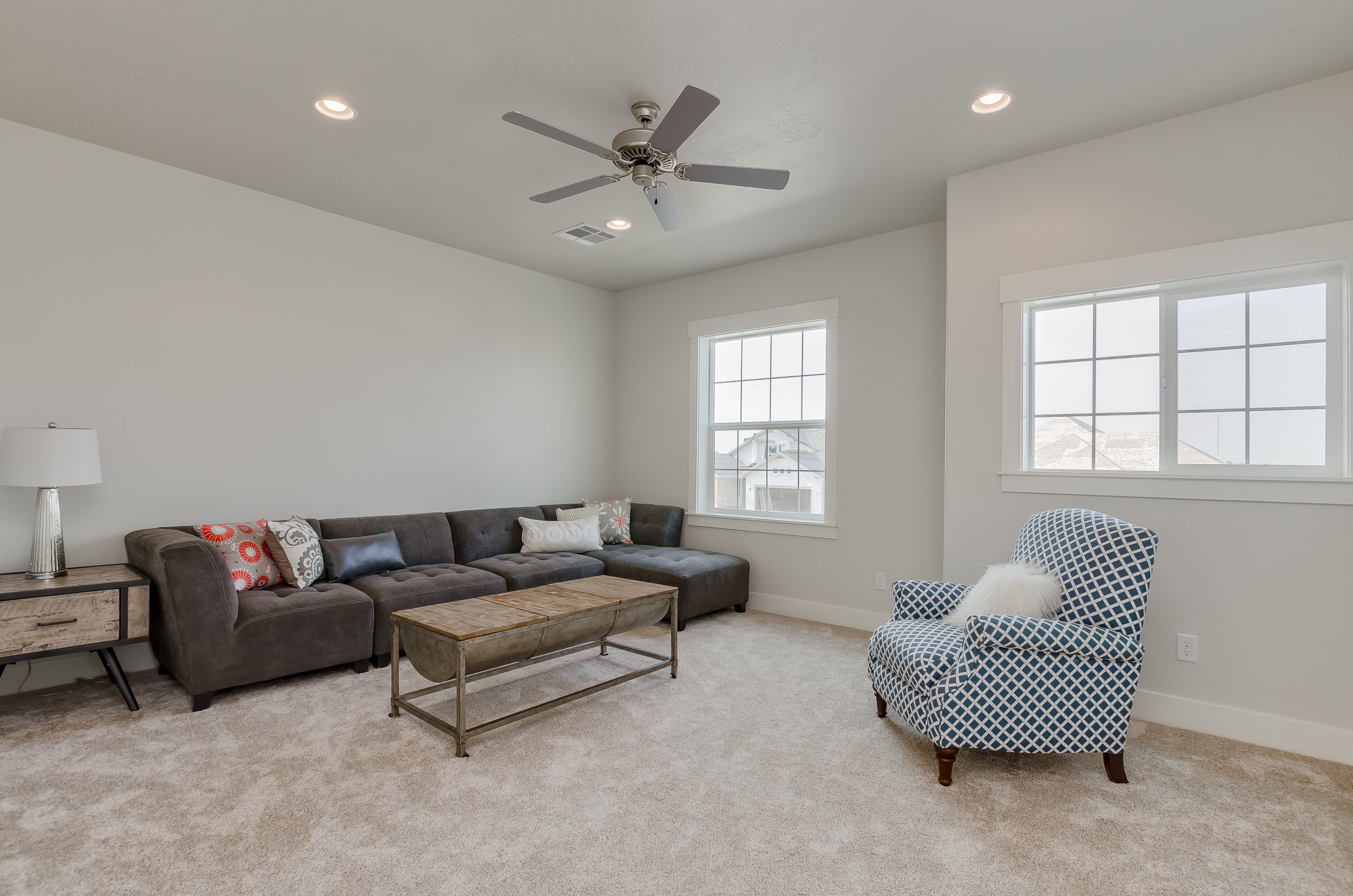 019_Family Room .jpg