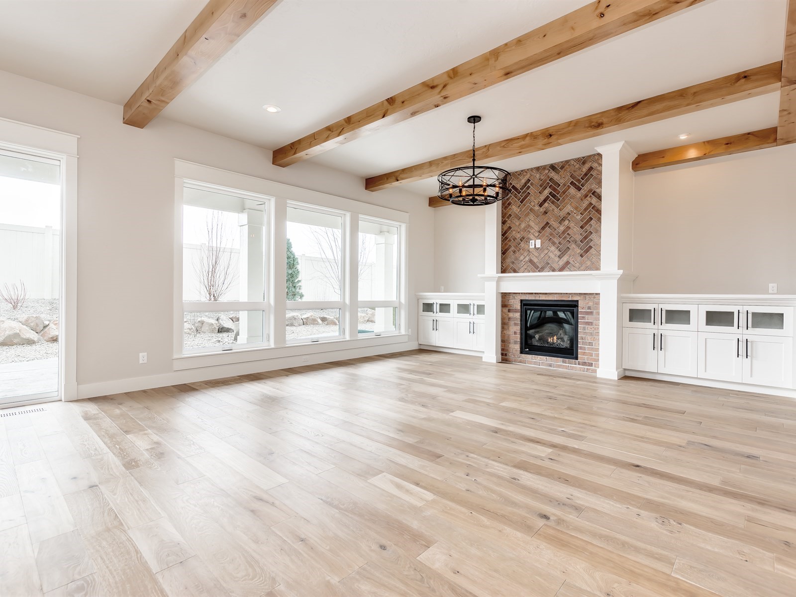 015_Living Room.jpg