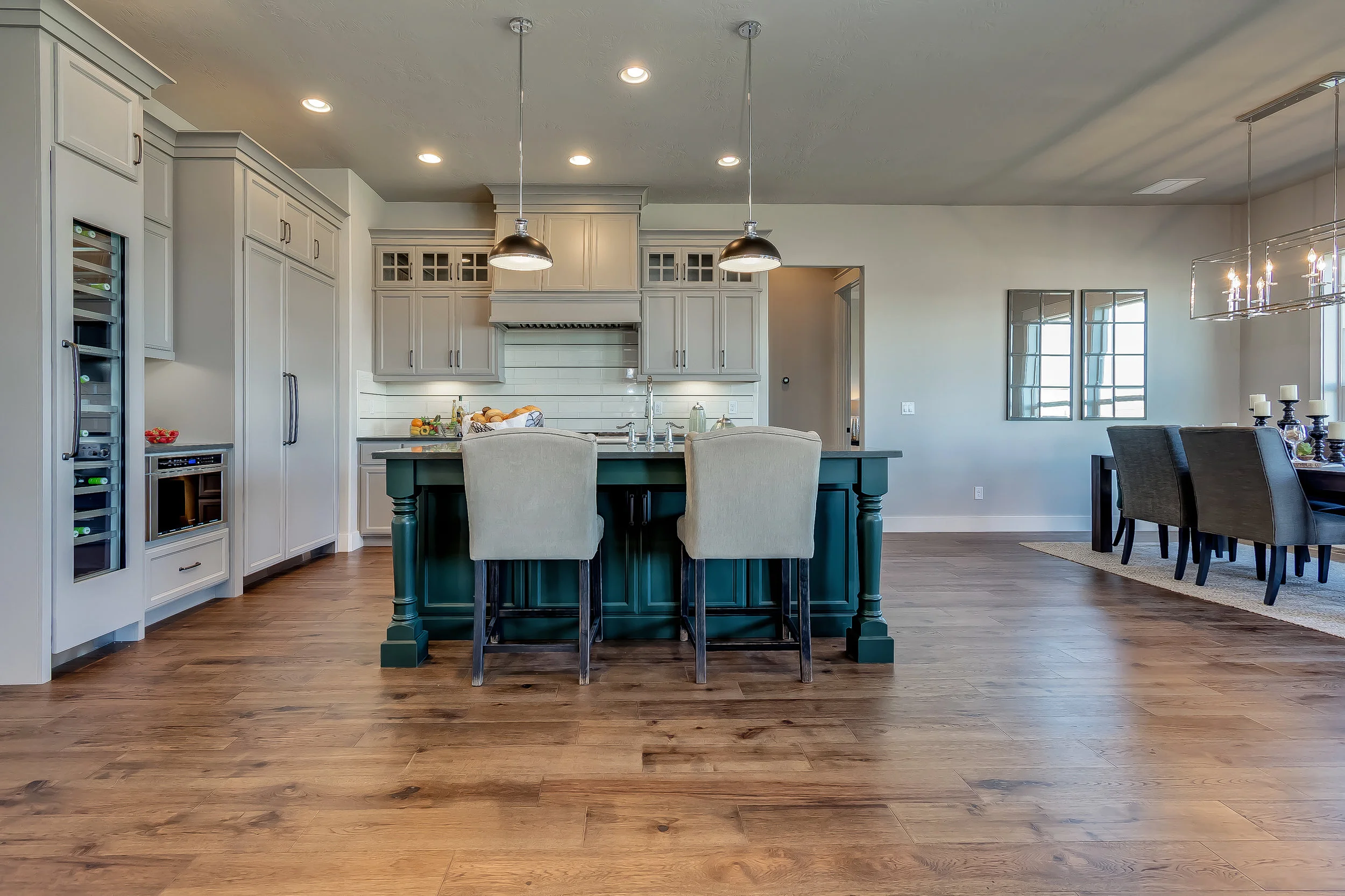 030_Kitchen .jpg