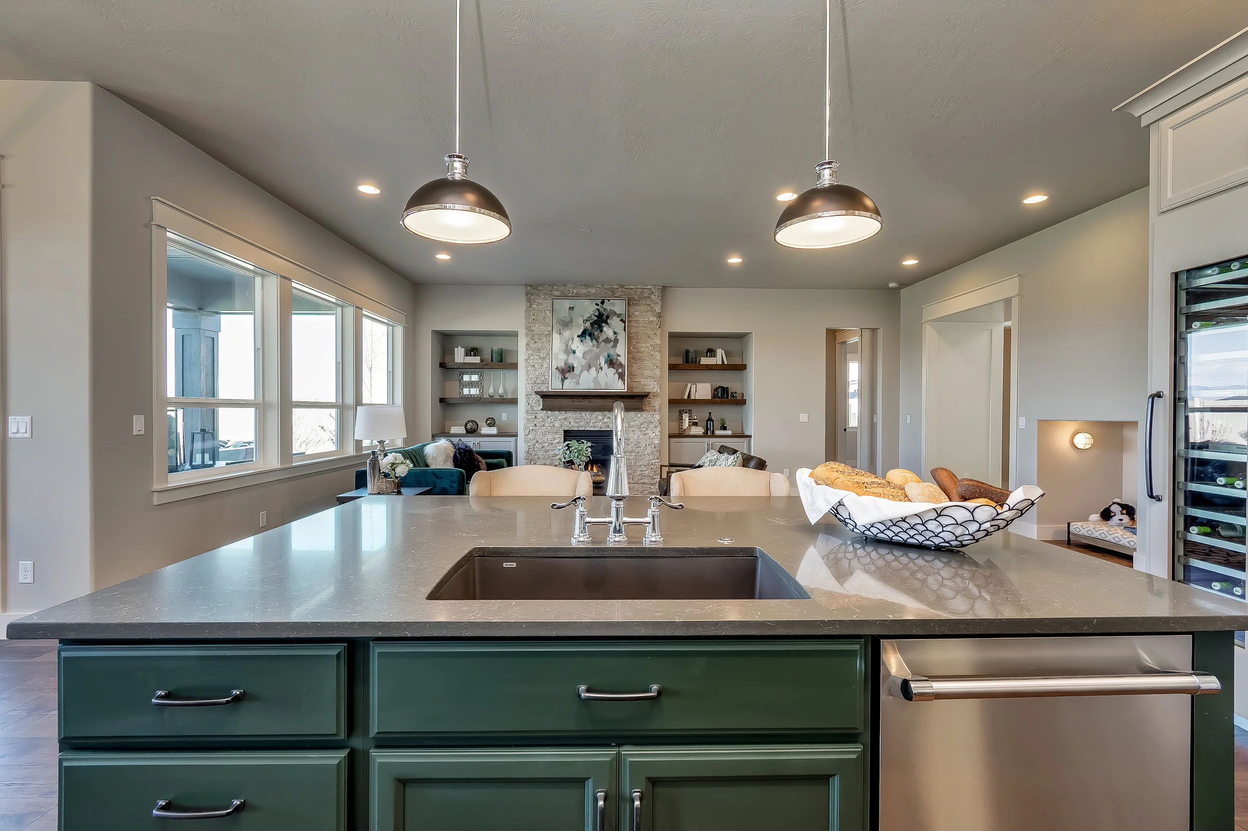 035_Kitchen .jpg