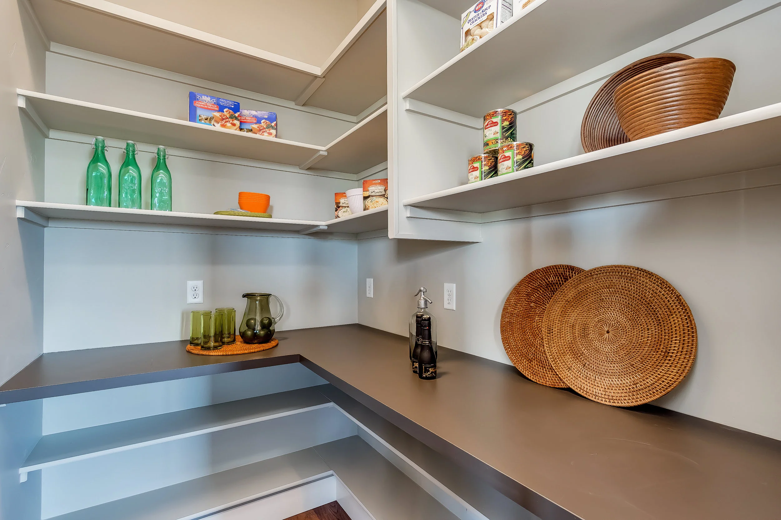 041_Pantry .jpg