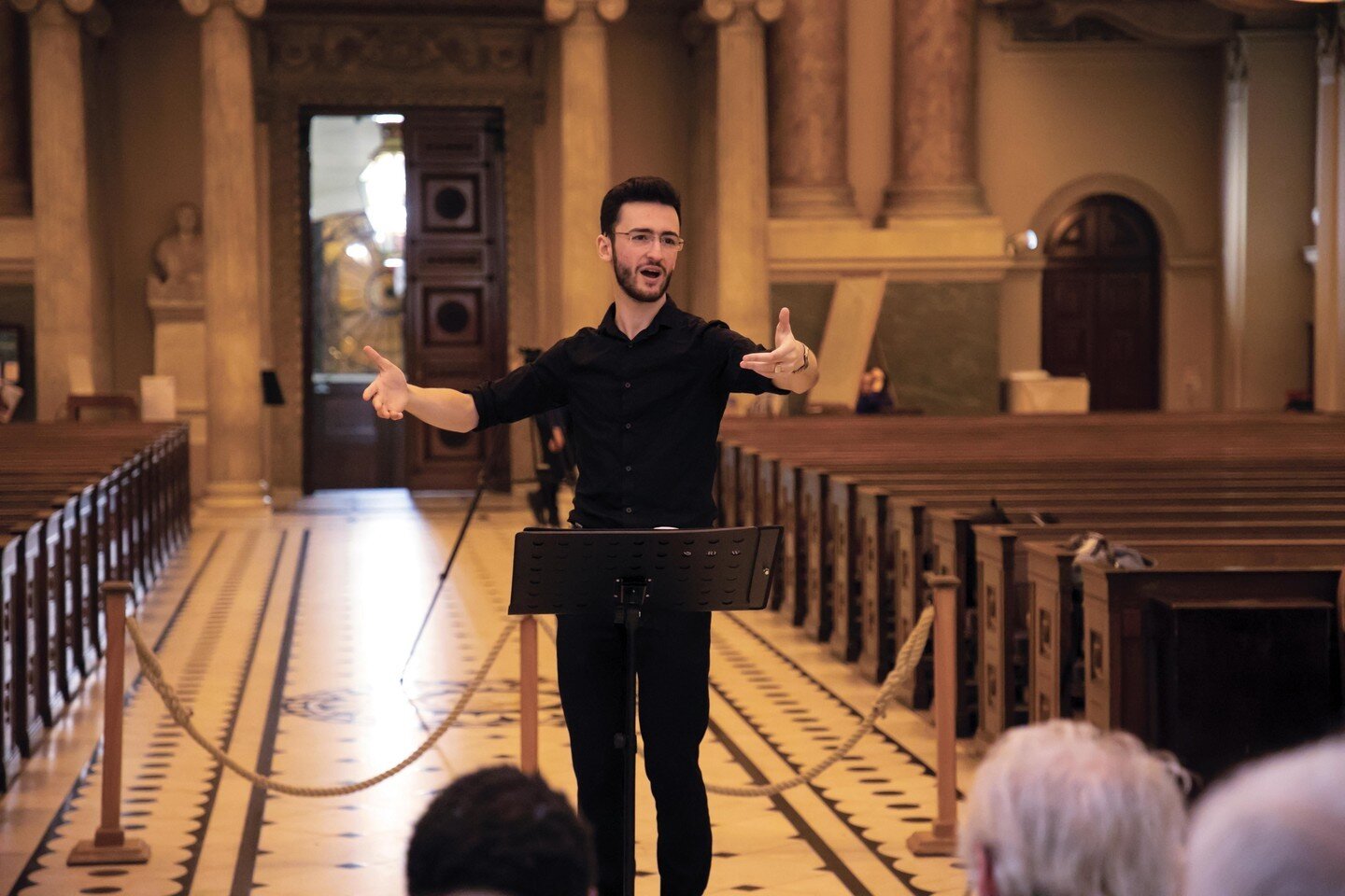 Did you know our next concert features two conductors? Jonathan Schranz is directing the first half, with Founder Musical Director Mark Ford taking the Mozart!
Find out more about our upcoming concert with @SouthbankSinfonia at @StJohnsSmithSquare by