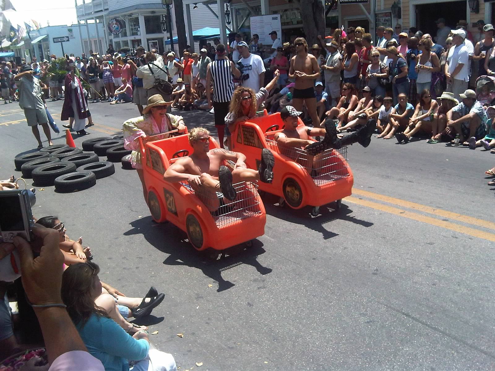 Drag Queens on Duval.JPG