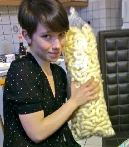 Meet Dawor, our 3.30ZL (about NZD$1.50) bag of we do not know what it is, but it's edible. #omnomnom "That's like the best dollar fifty of entertainment we've ever had." 