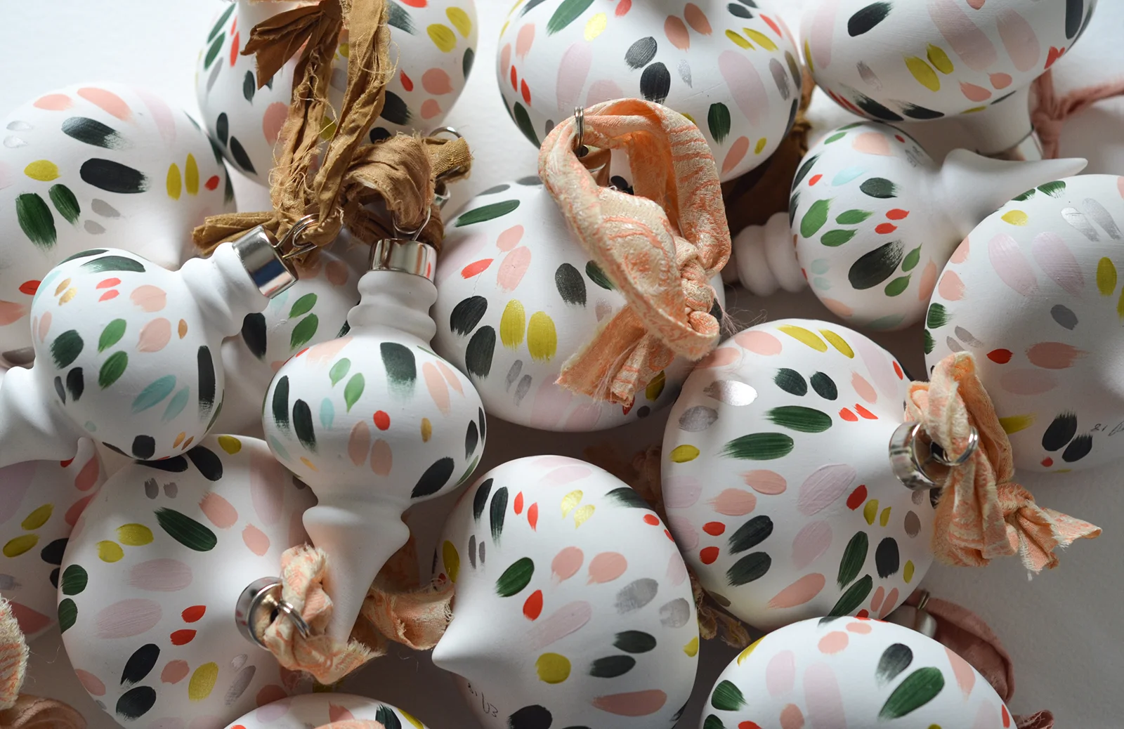 ornaments_jeffords_peach.jpg