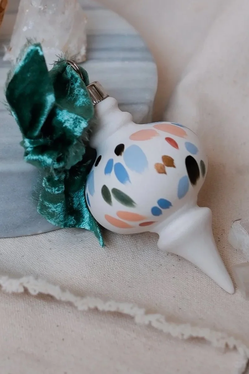 Ornaments_handpainted_2025-4.jpg