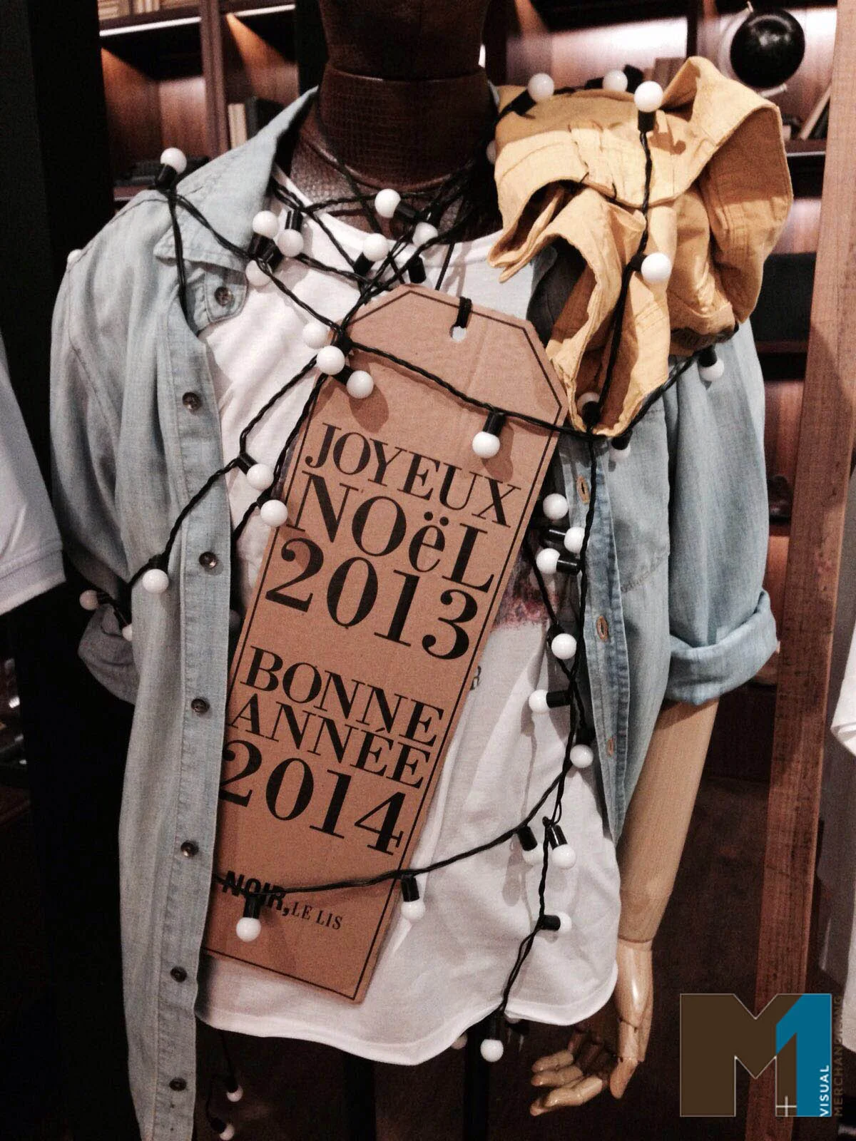 NOIR MERCHANDISING.jpg