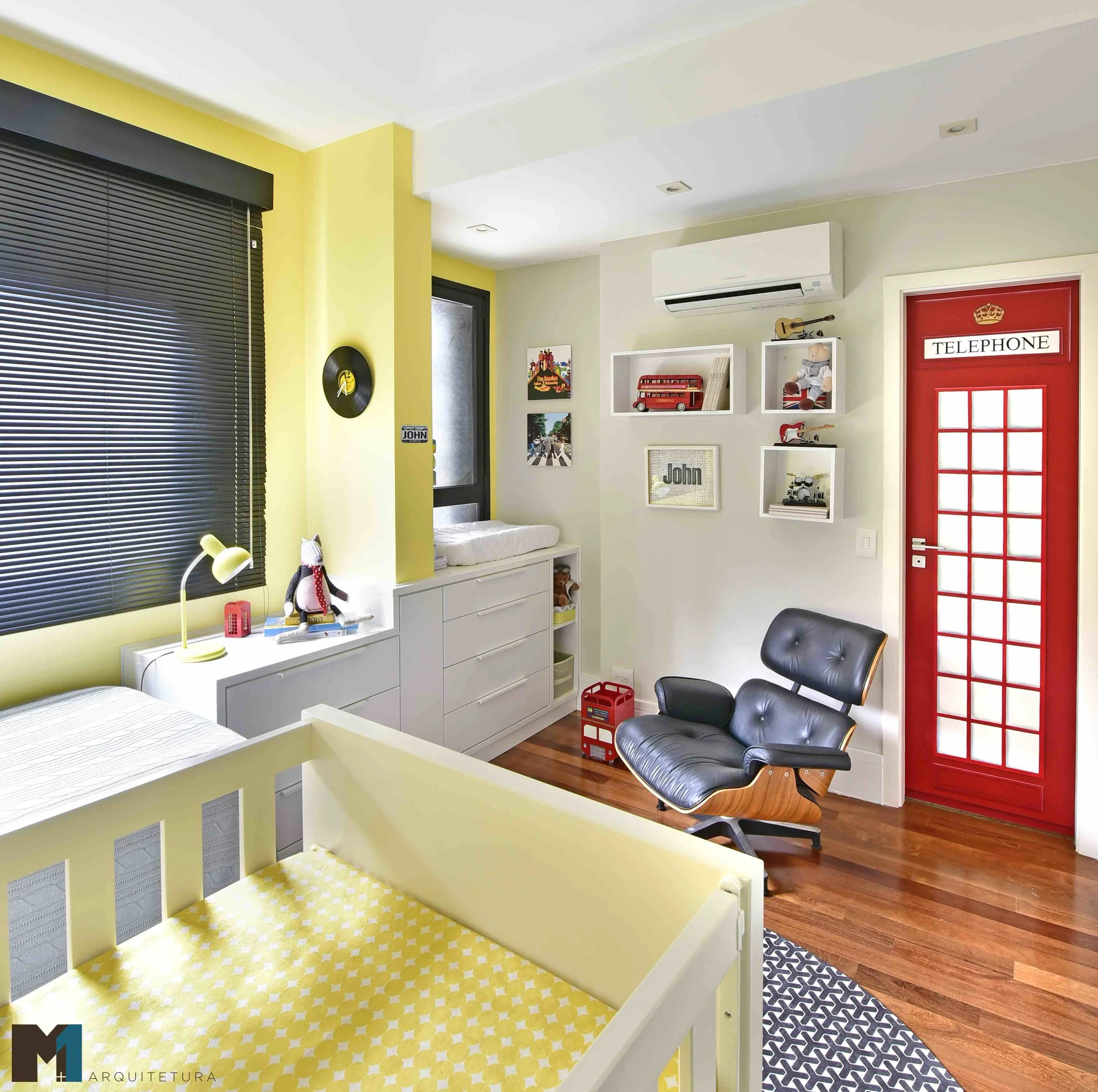 Quarto Beatles 10.jpg