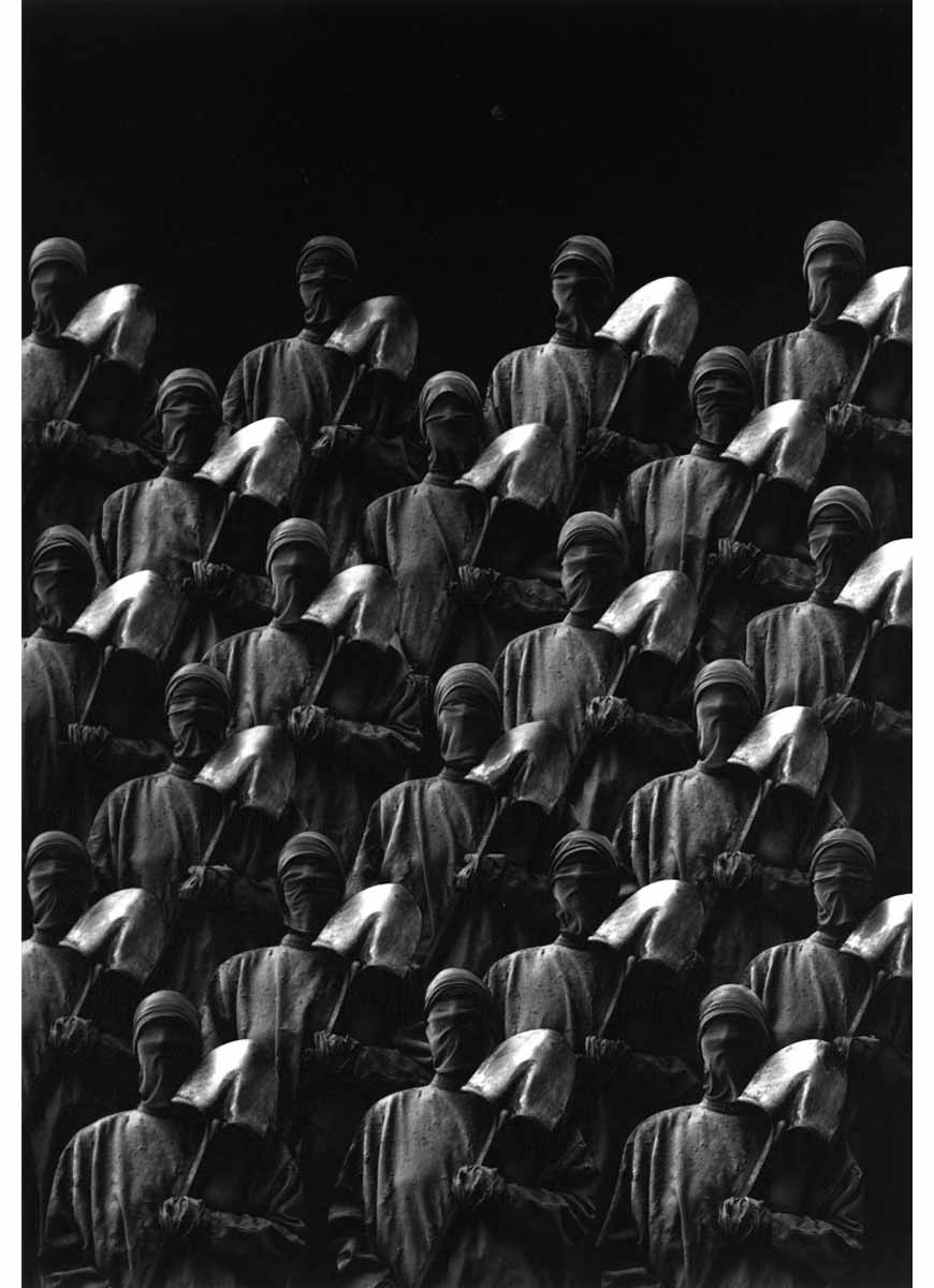 Misha Gordin, Crowd