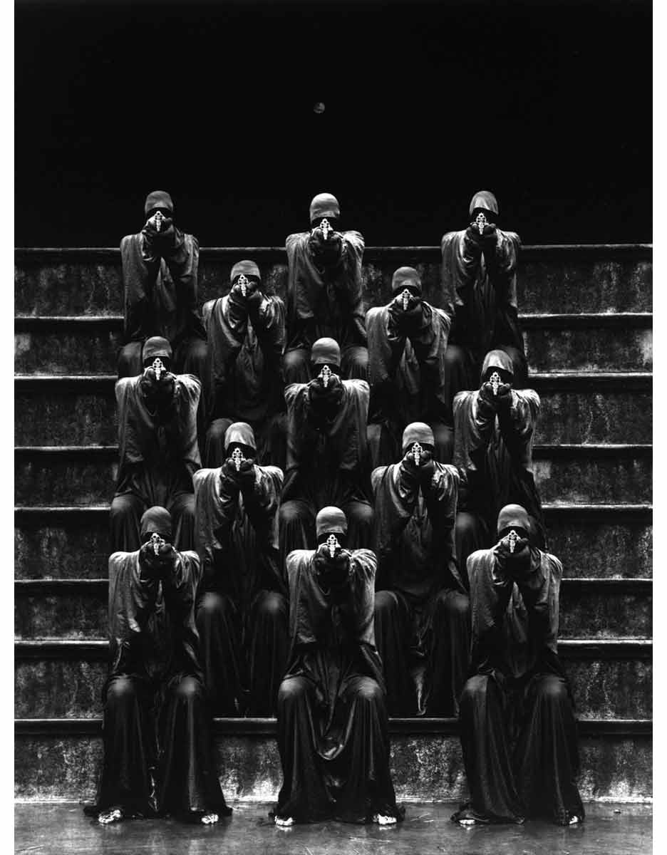 Misha Gordin, Crowd