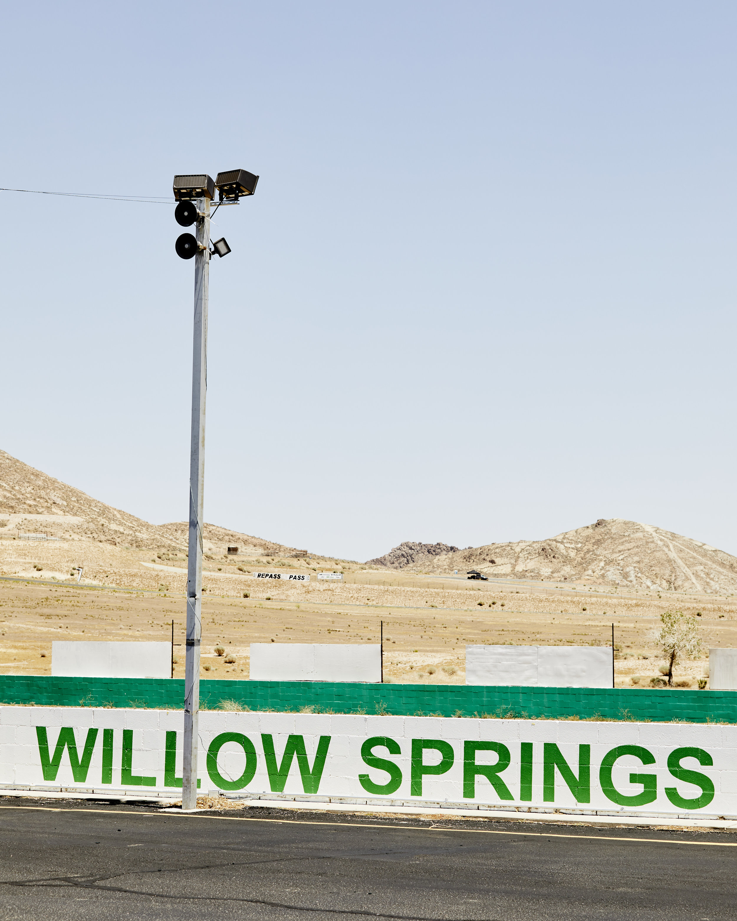 Willow_Springs_1699.jpg