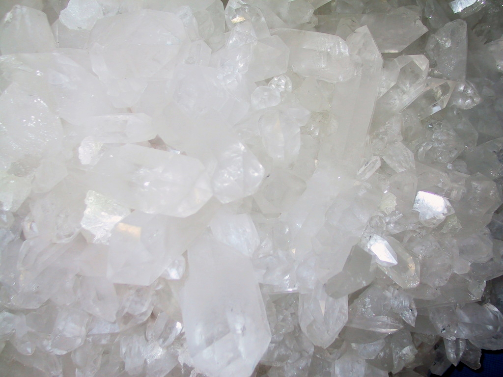 mineralen worden bereid tot homeopathisch middel